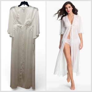NWT In Bloom by Jonquil Sheer White Lace Beaded Trim Maxi Bridal Wedding Robe L